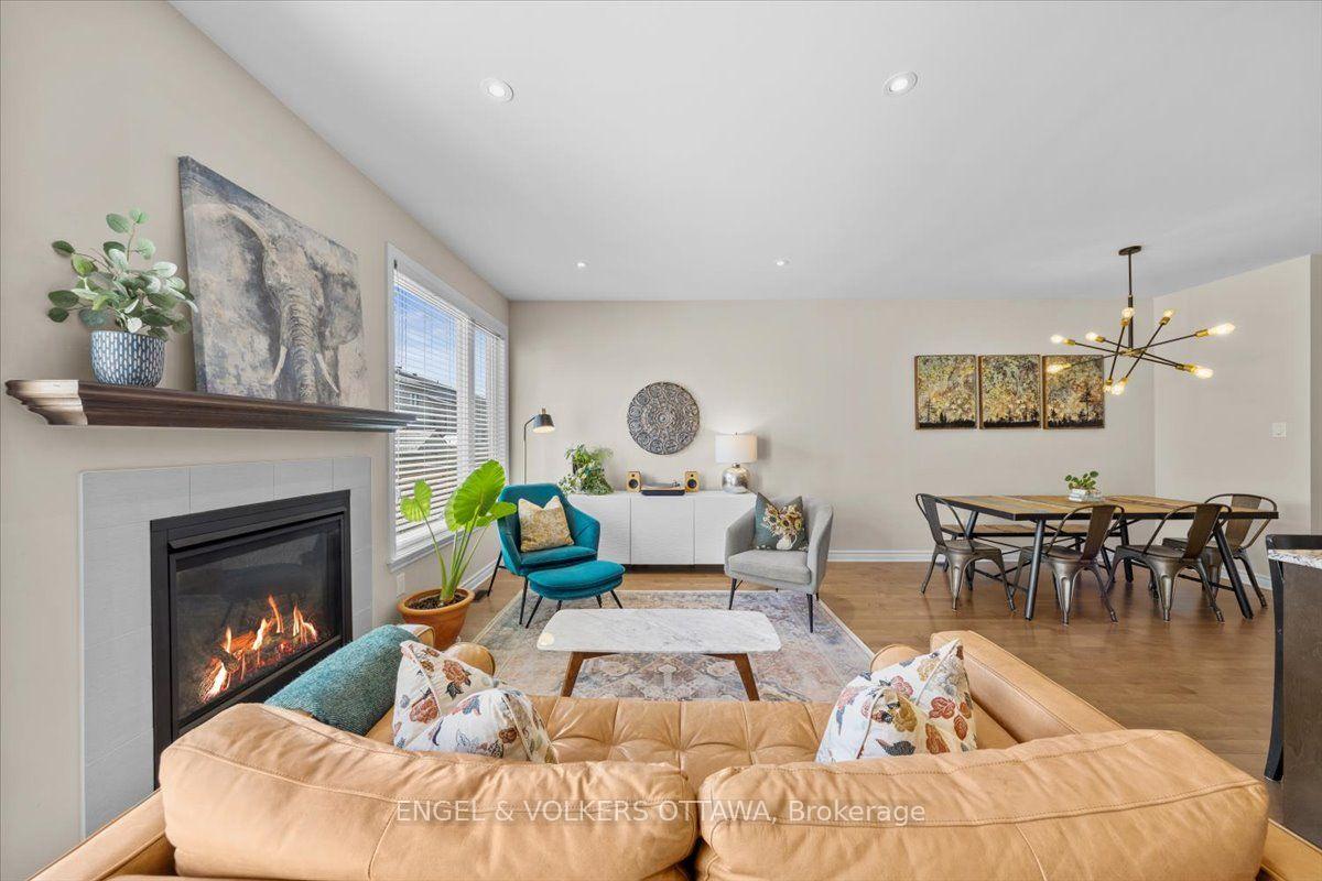 Photo 22 of 556 Triangle Street, Ottawa, Kanata - Emerald Meadows/Trailwest — HOMEH
