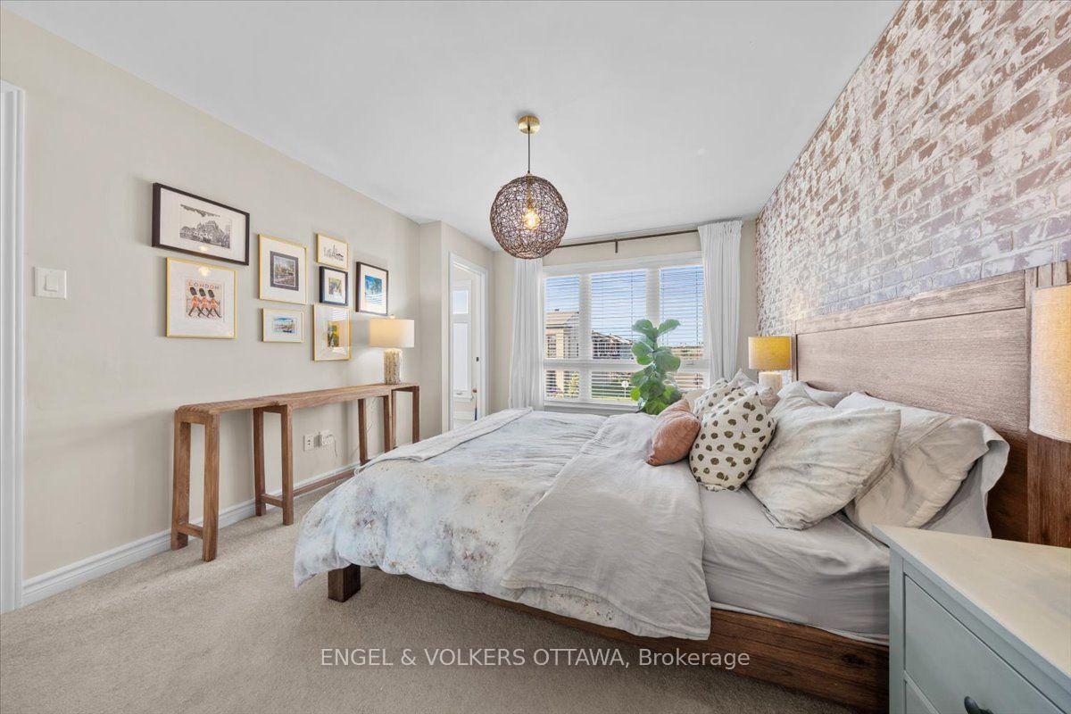 Photo 31 of 556 Triangle Street, Ottawa, Kanata - Emerald Meadows/Trailwest — HOMEH