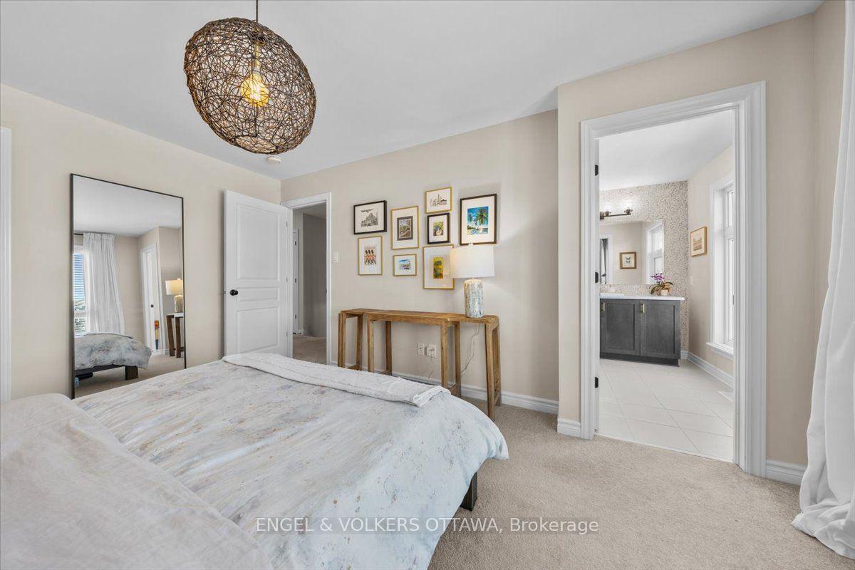 Photo 32 of 556 Triangle Street, Ottawa, Kanata - Emerald Meadows/Trailwest — HOMEH