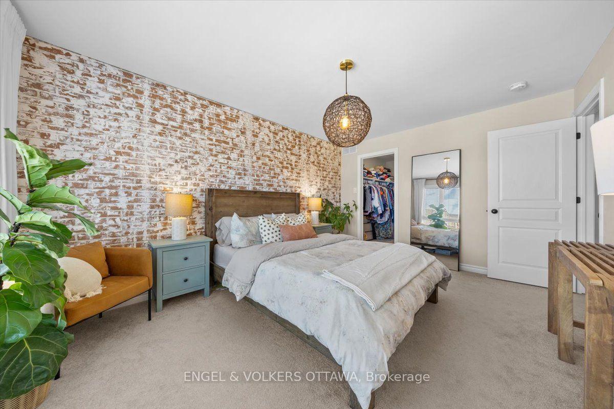 Photo 33 of 556 Triangle Street, Ottawa, Kanata - Emerald Meadows/Trailwest — HOMEH