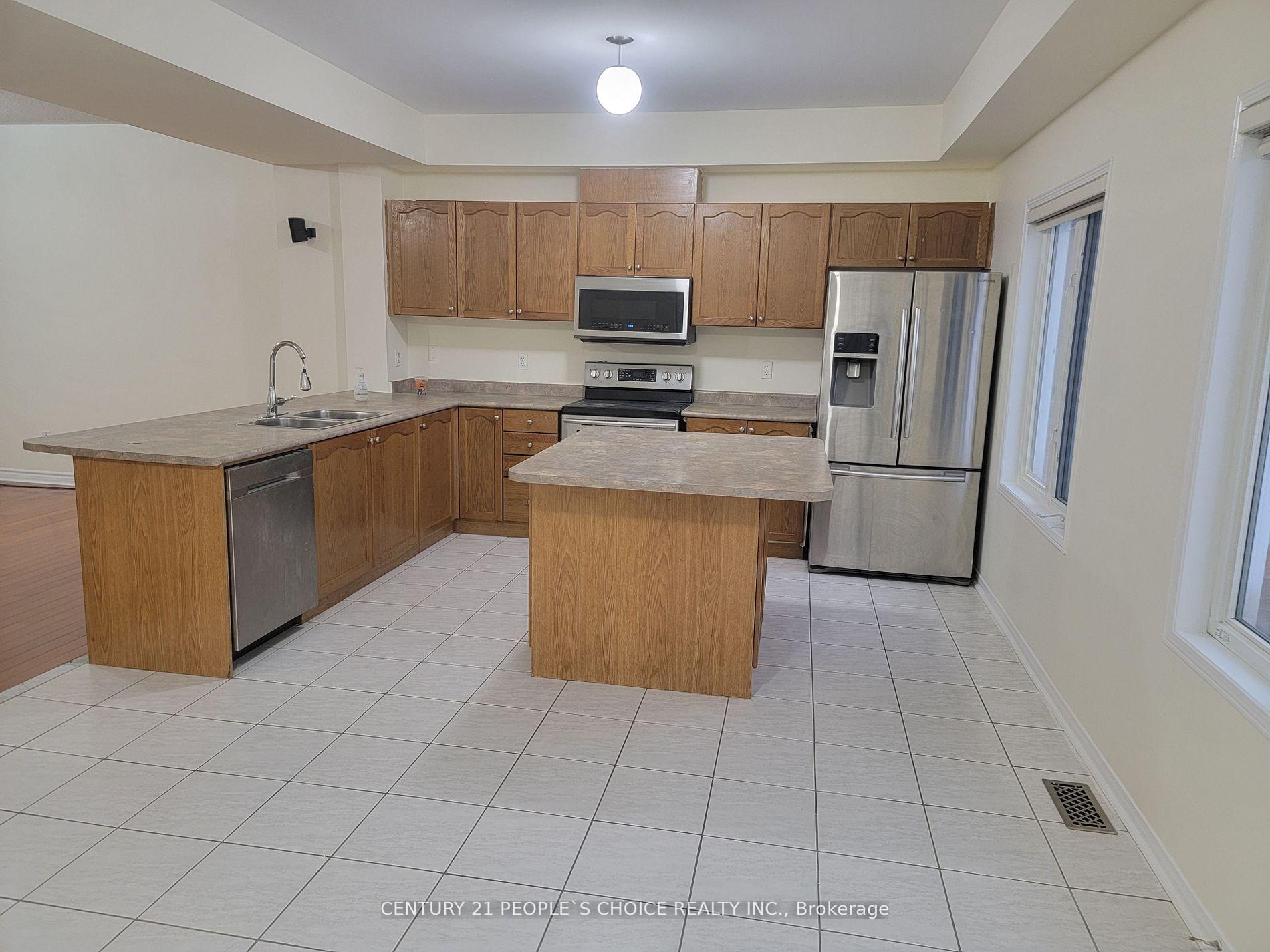Photo 9 of Unit Upper, 783 Millworks Crescent, Mississauga, East Credit — HOMEH