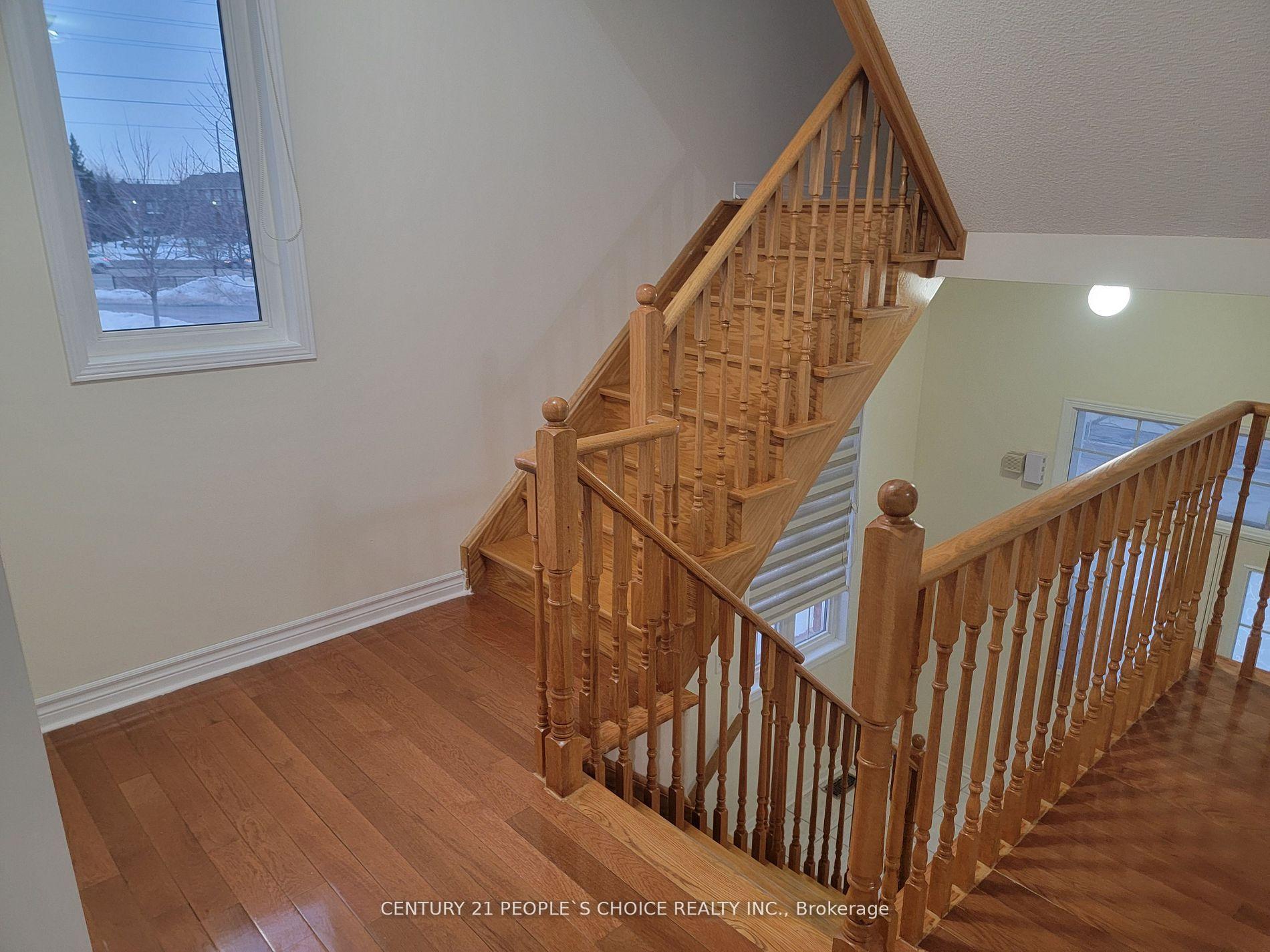 Photo 12 of Unit Upper, 783 Millworks Crescent, Mississauga, East Credit — HOMEH