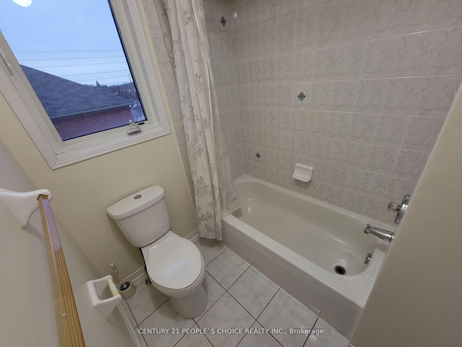 Photo 16 of Unit Upper, 783 Millworks Crescent, Mississauga, East Credit — HOMEH