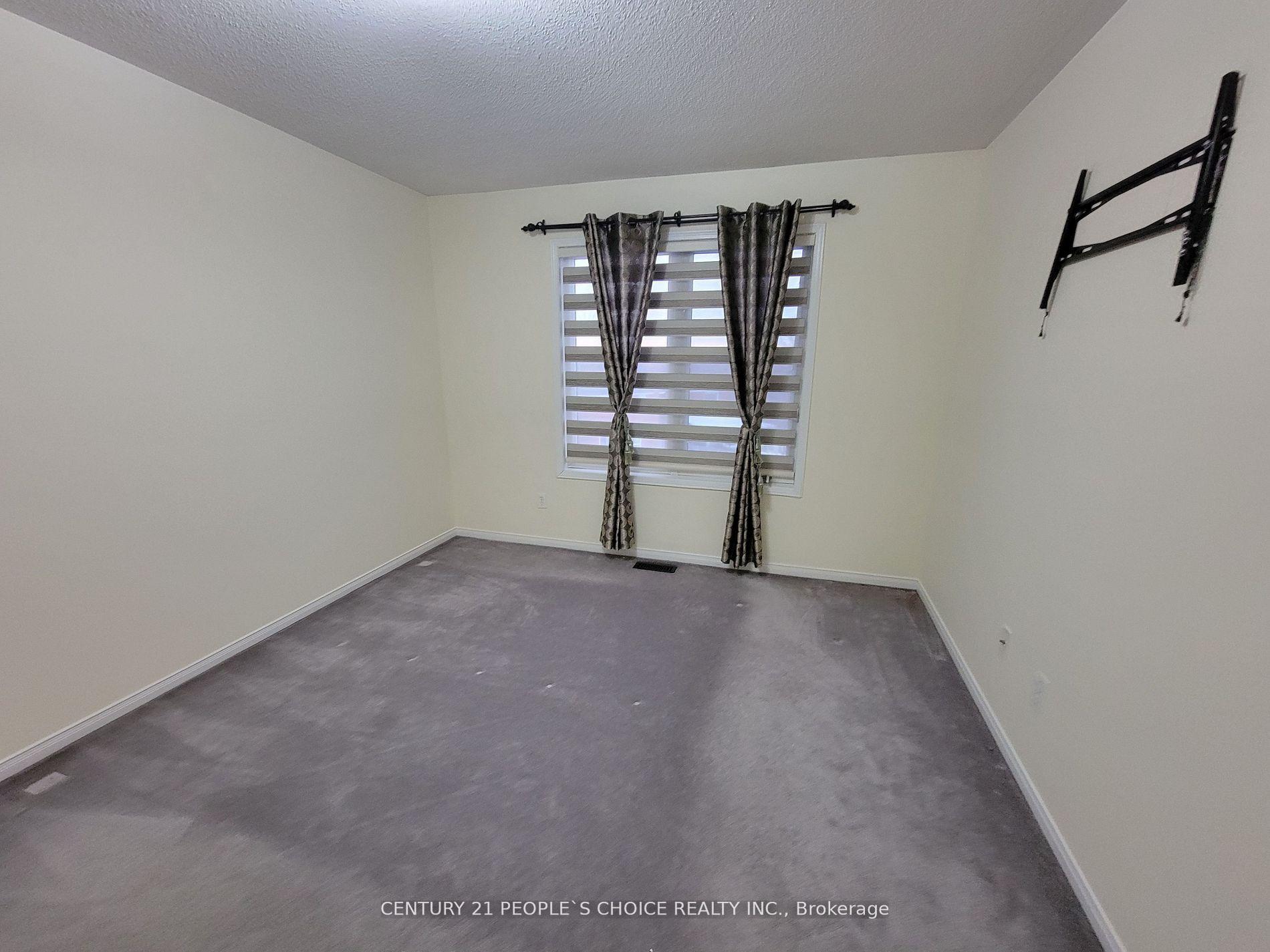 Photo 17 of Unit Upper, 783 Millworks Crescent, Mississauga, East Credit — HOMEH