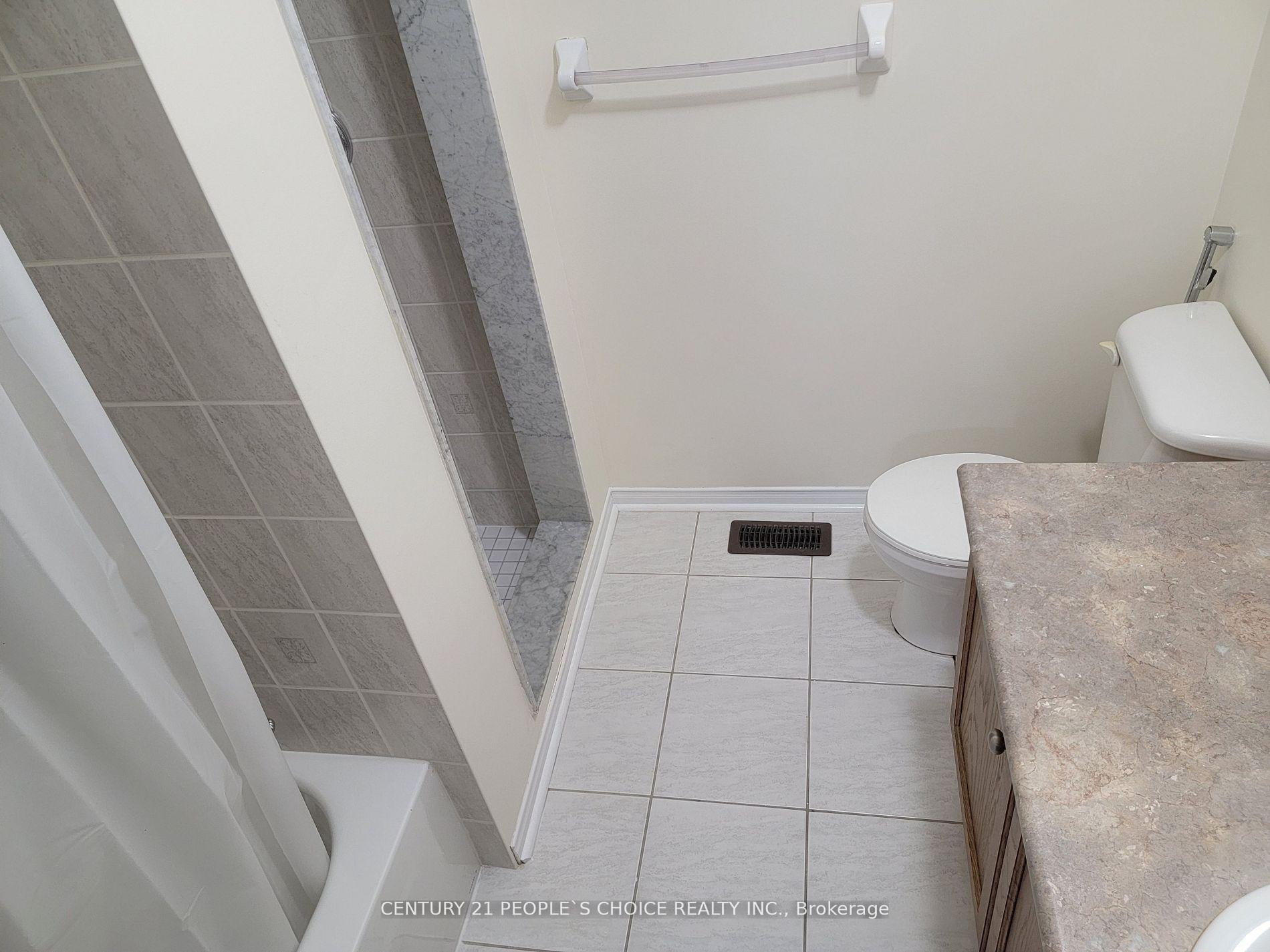 Photo 19 of Unit Upper, 783 Millworks Crescent, Mississauga, East Credit — HOMEH