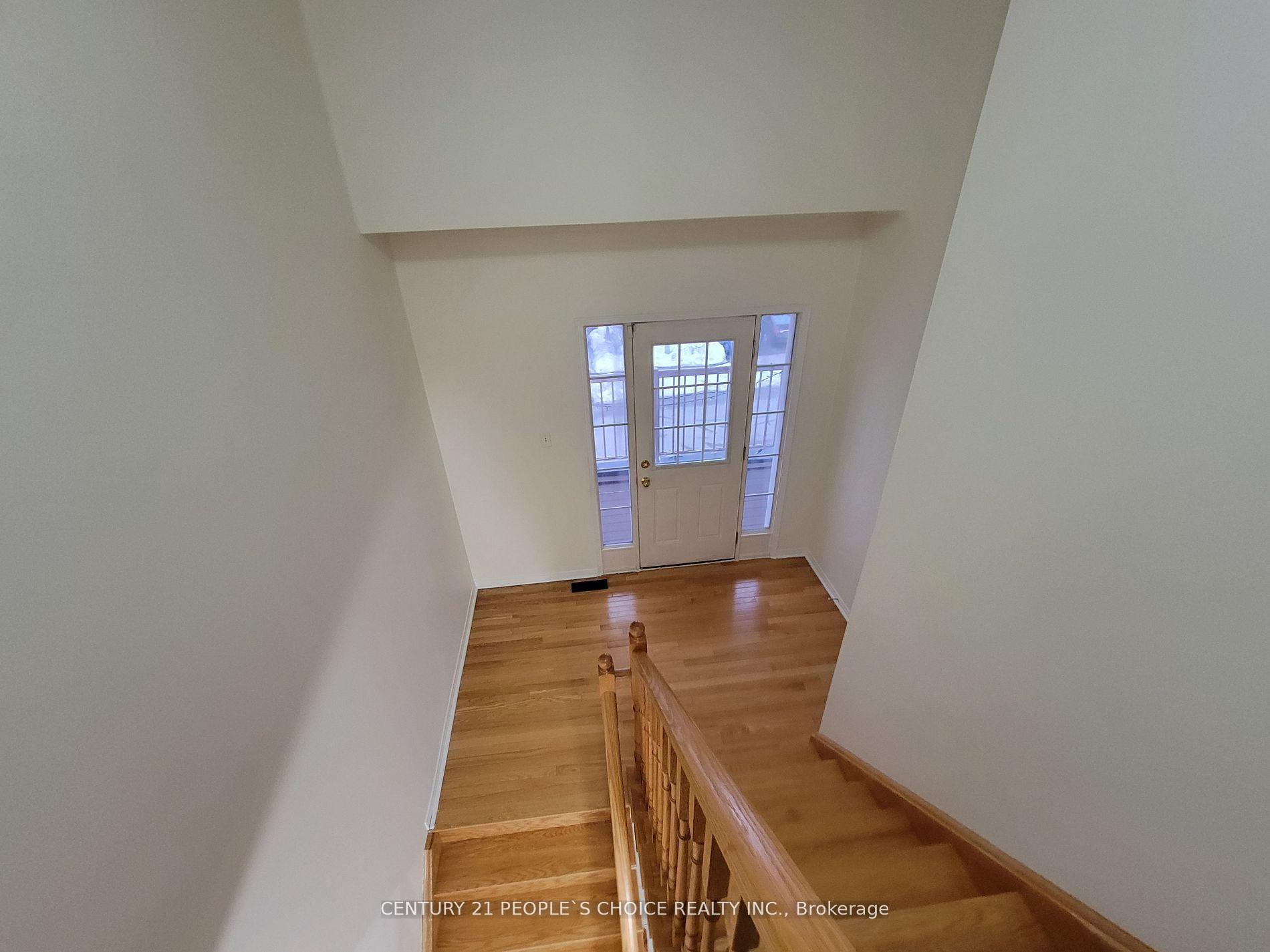 Photo 23 of Unit Upper, 783 Millworks Crescent, Mississauga, East Credit — HOMEH
