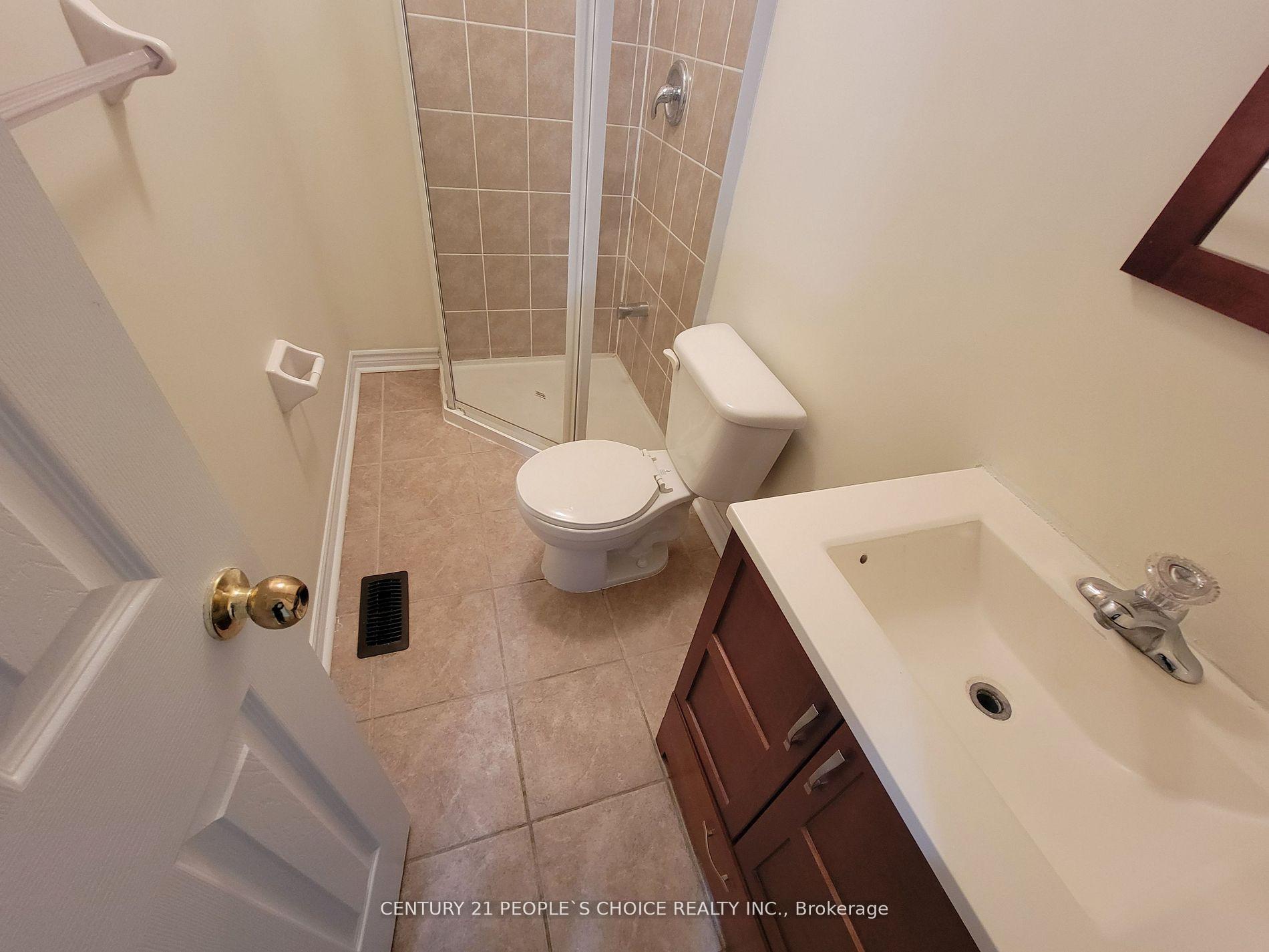Photo 25 of Unit Upper, 783 Millworks Crescent, Mississauga, East Credit — HOMEH