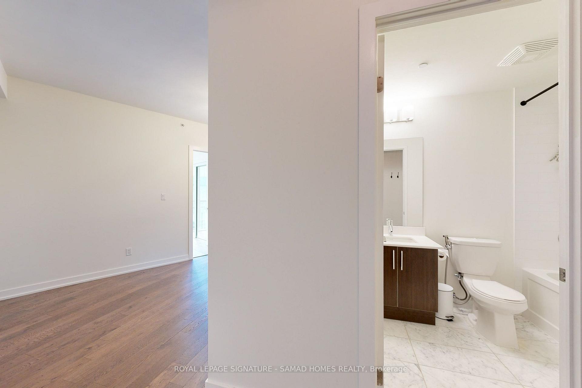 Photo 5 of Unit 1712, 20 Bruyeres Mews, Toronto, Niagara — HOMEH