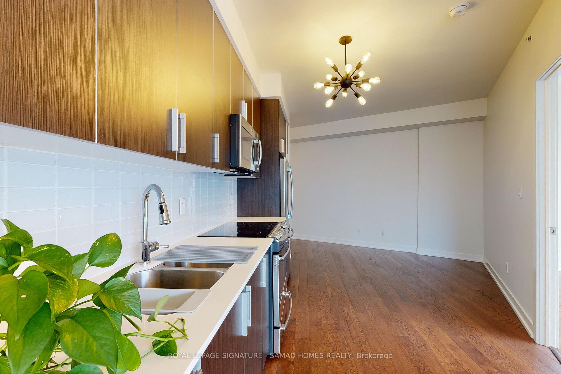 Photo 9 of Unit 1712, 20 Bruyeres Mews, Toronto, Niagara — HOMEH