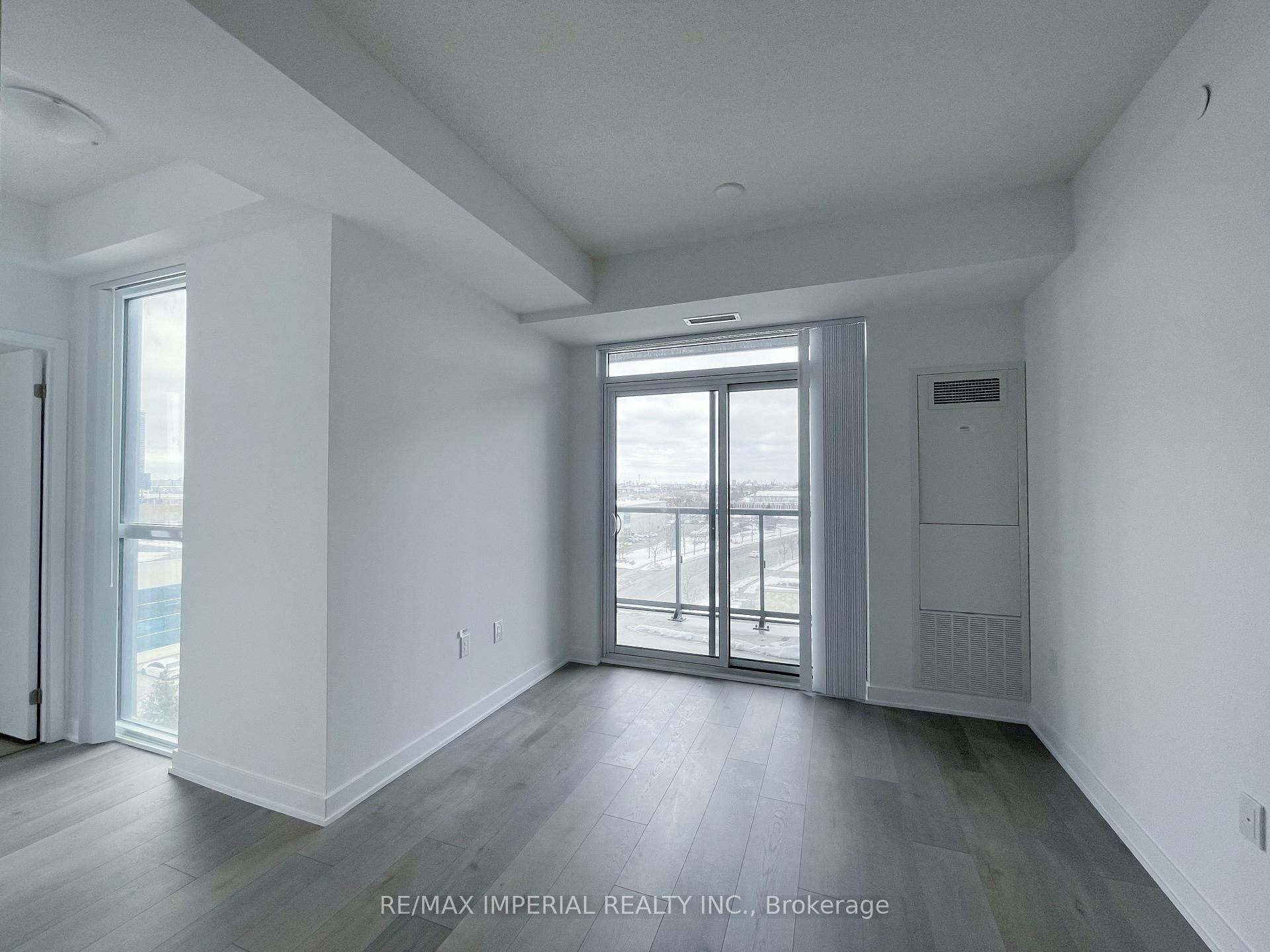 Photo 1 of Unit 616, 38 Honeycrisp Crescent, Vaughan, Vaughan Corporate Centre — HOMEH