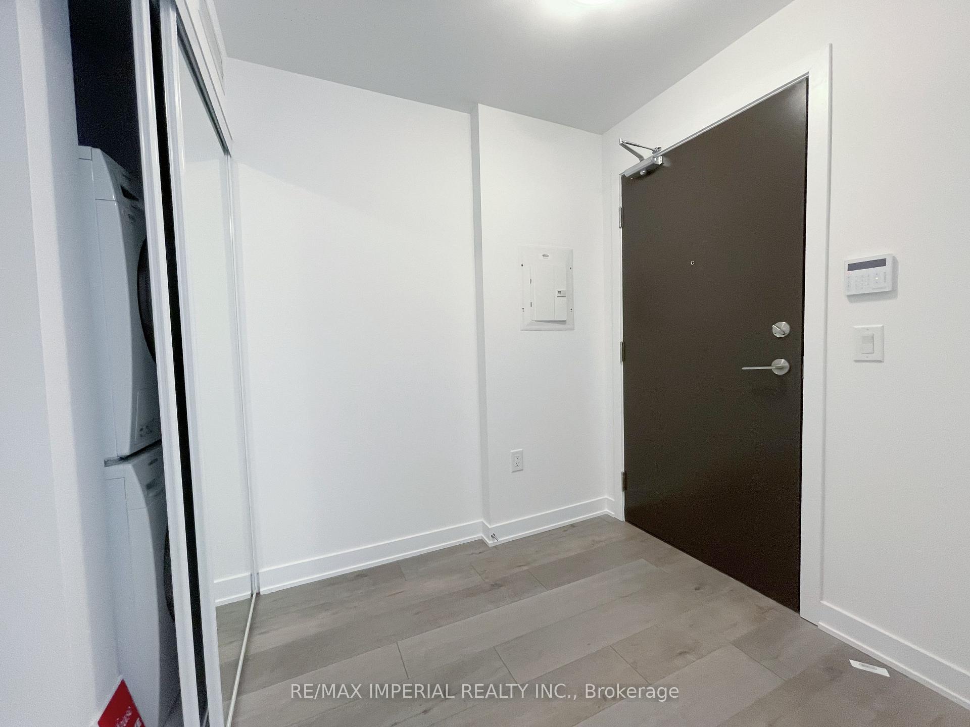 Photo 14 of Unit 616, 38 Honeycrisp Crescent, Vaughan, Vaughan Corporate Centre — HOMEH