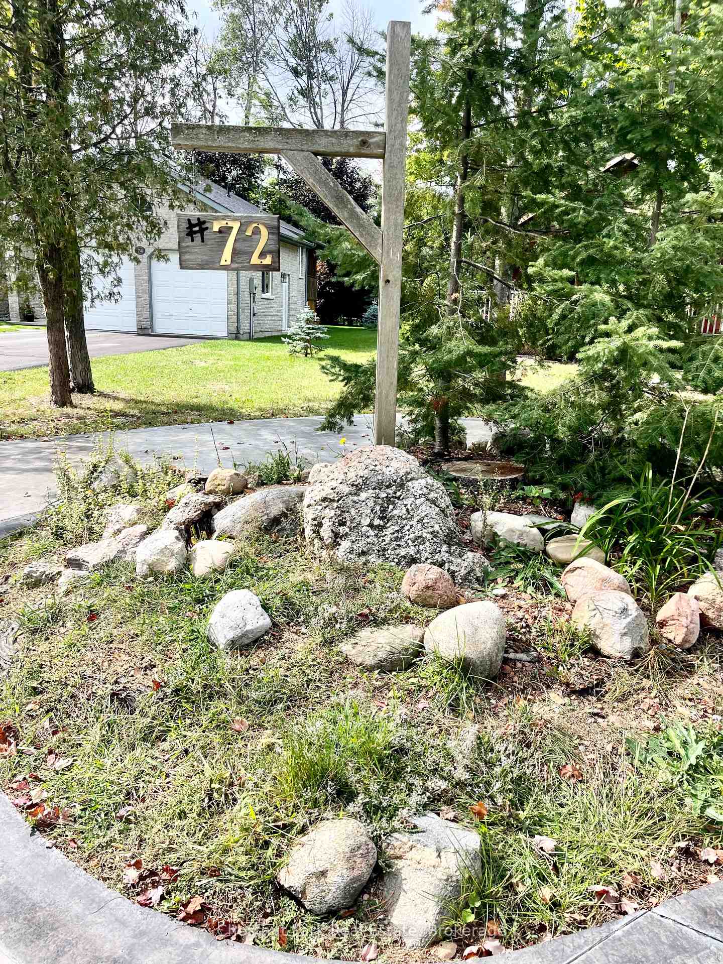 Photo 13 of 72 59th Street S, Wasaga Beach — HOMEH