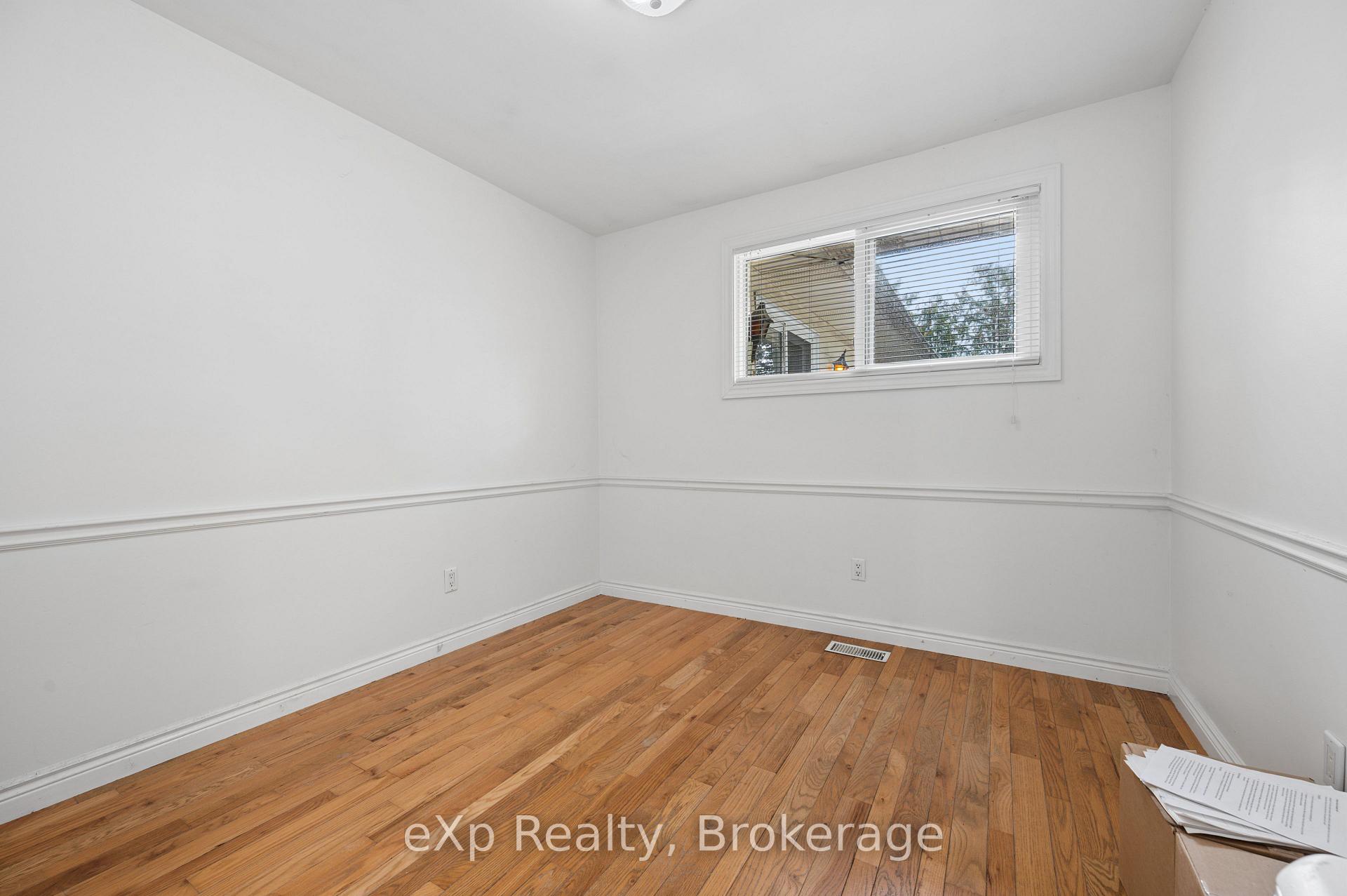 Photo 11 of 39 Keats Crescent, Guelph, Kortright West — HOMEH