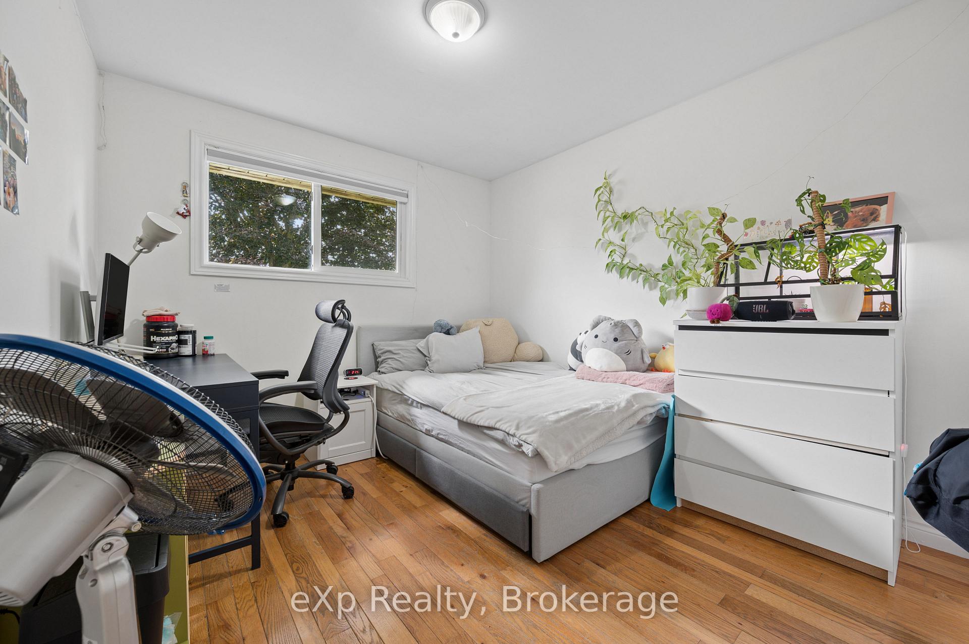 Photo 13 of 39 Keats Crescent, Guelph, Kortright West — HOMEH