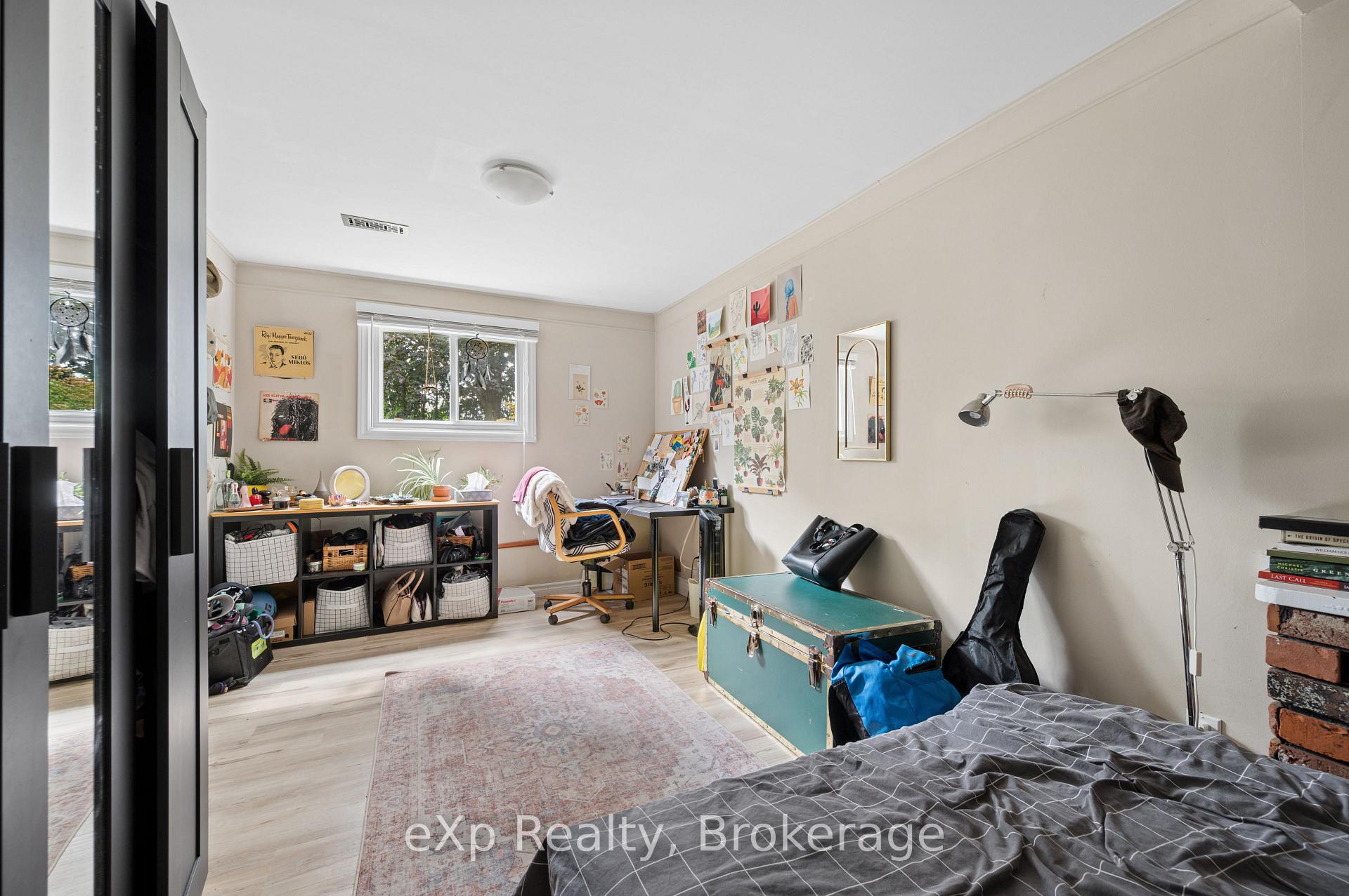 Photo 35 of 39 Keats Crescent, Guelph, Kortright West — HOMEH