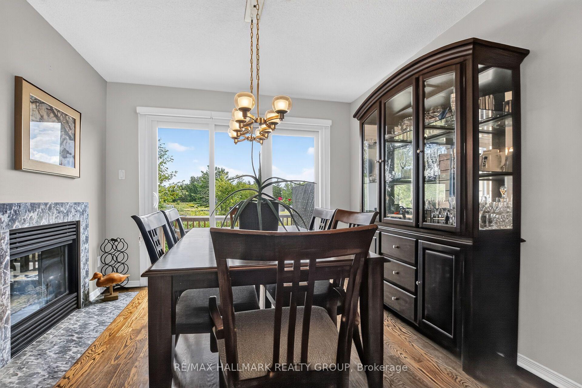 Photo 9 of 19 Windeyer Crescent, Ottawa, Kanata - Kanata Lakes/Heritage Hills — HOMEH