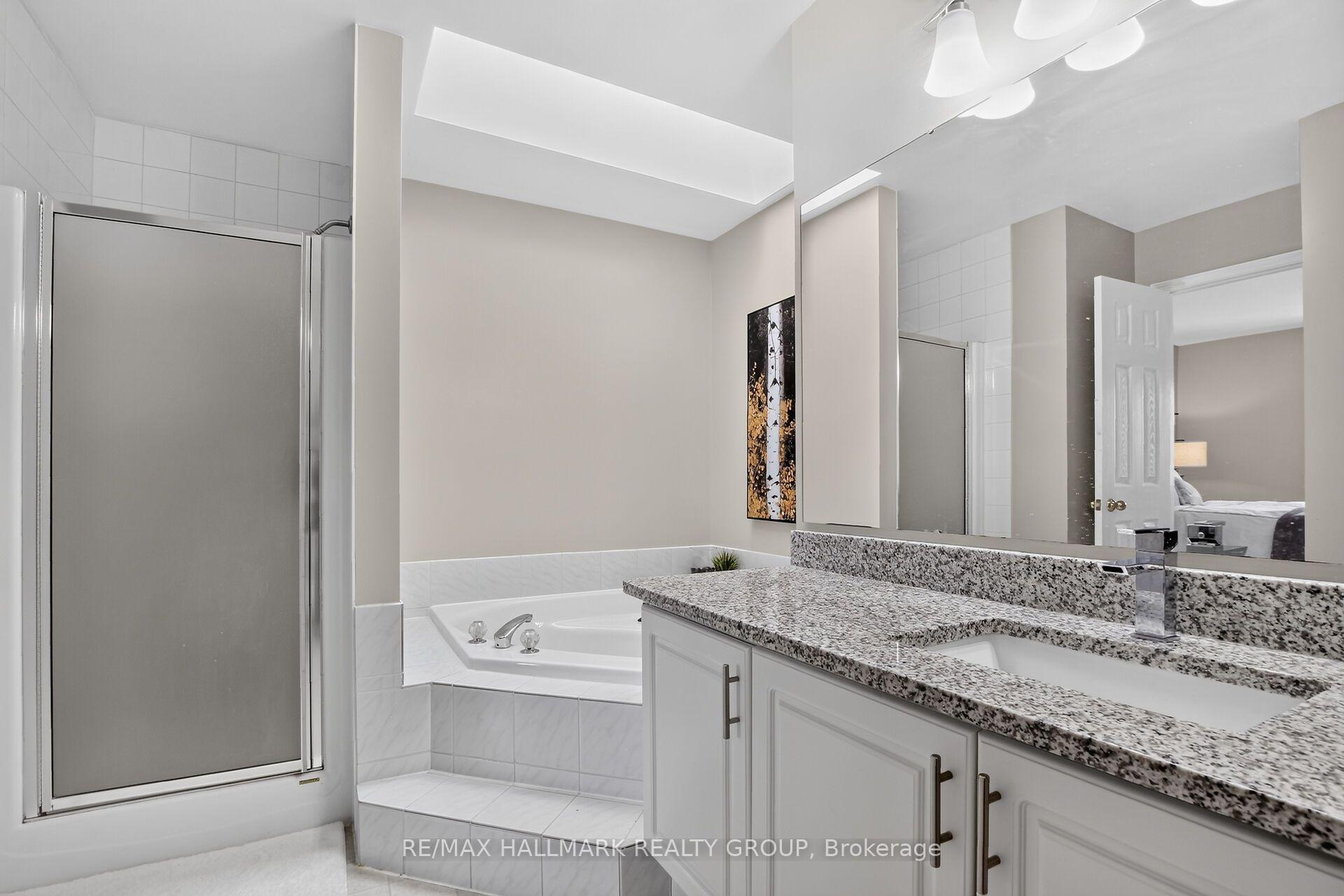 Photo 22 of 19 Windeyer Crescent, Ottawa, Kanata - Kanata Lakes/Heritage Hills — HOMEH