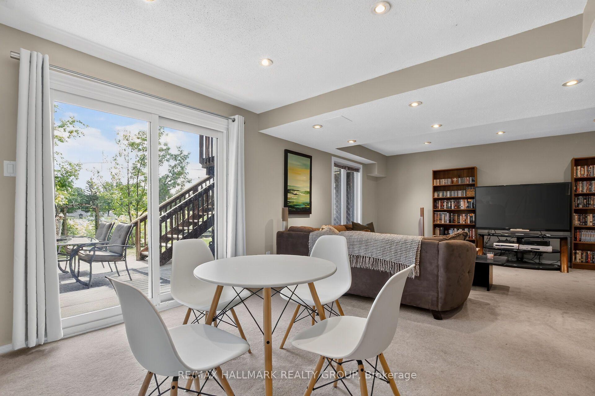 Photo 28 of 19 Windeyer Crescent, Ottawa, Kanata - Kanata Lakes/Heritage Hills — HOMEH