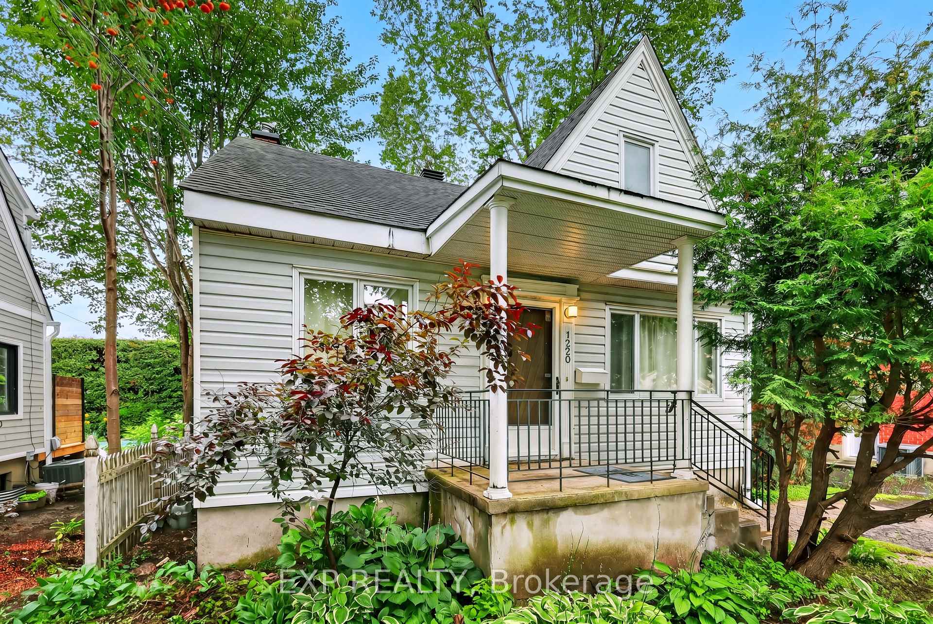 Photo 1 of 1220 Collins Avenue, Ottawa, Ridgemont — HOMEH