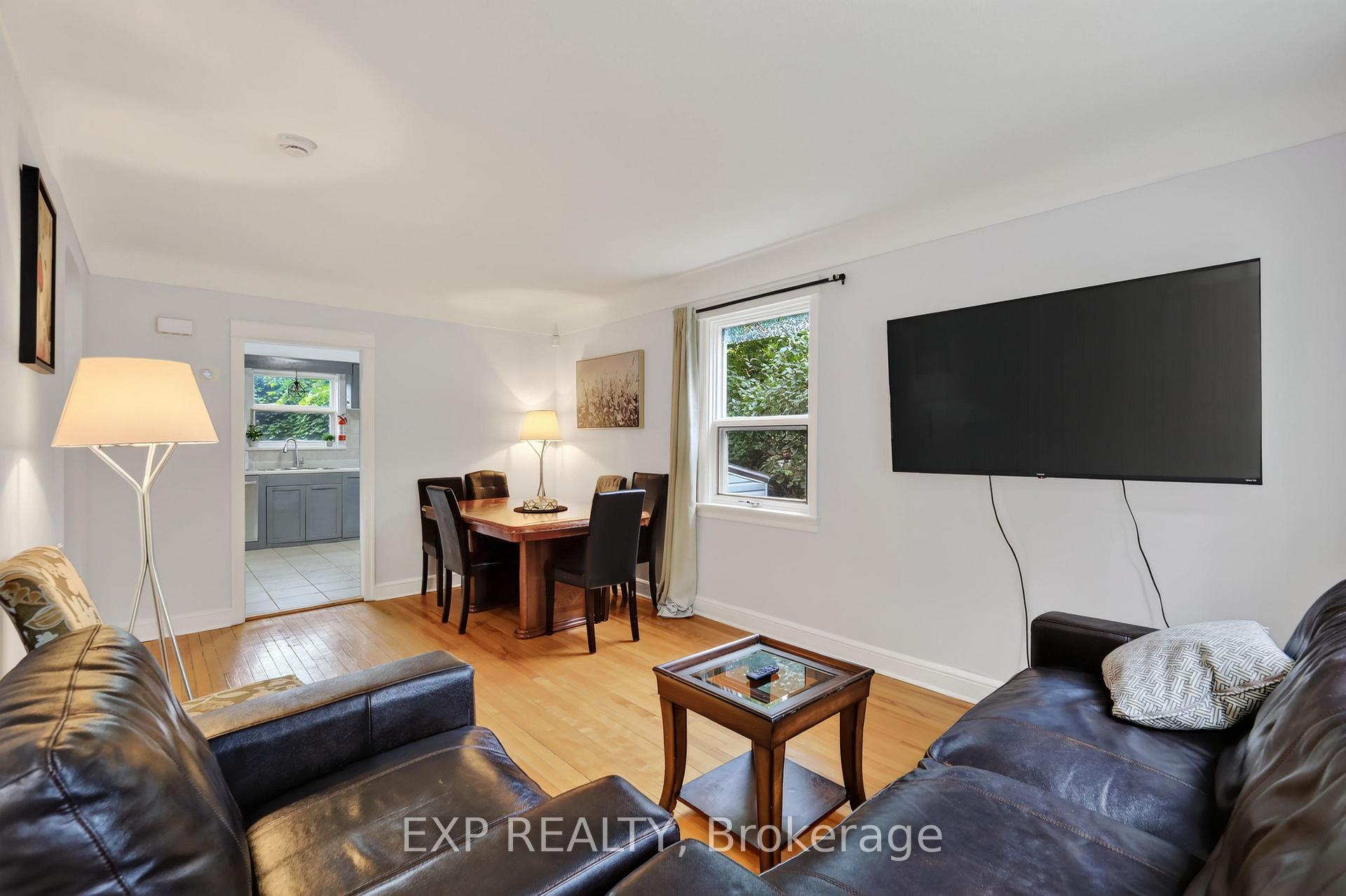 Photo 8 of 1220 Collins Avenue, Ottawa, Ridgemont — HOMEH