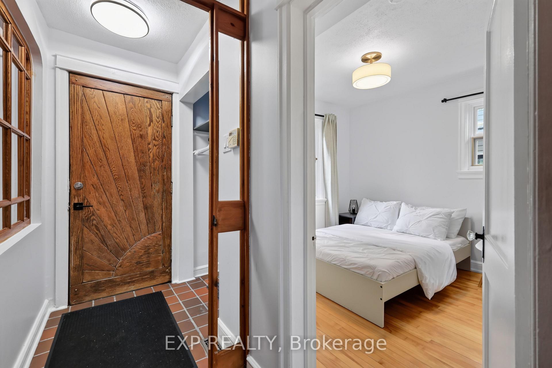 Photo 14 of 1220 Collins Avenue, Ottawa, Ridgemont — HOMEH