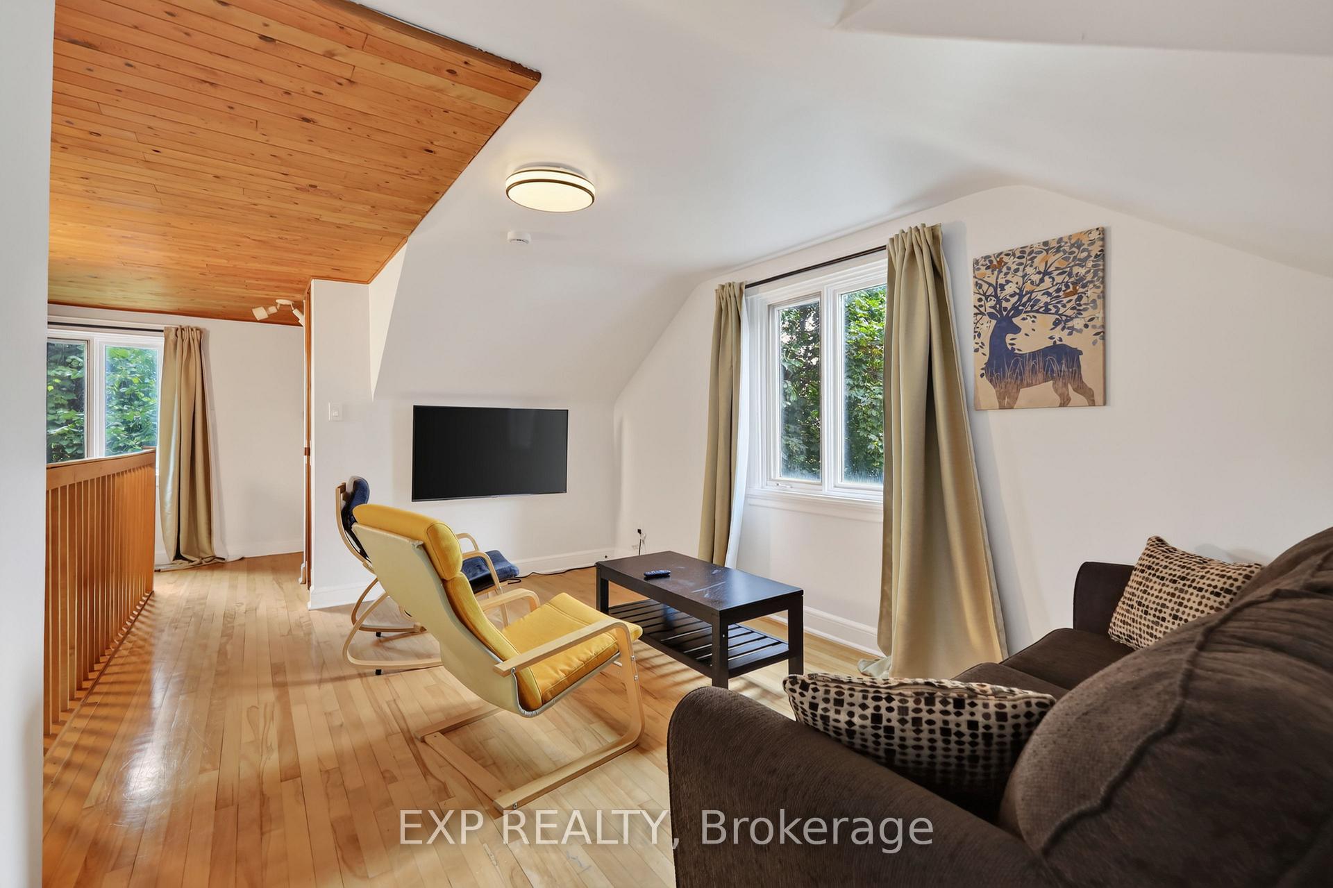 Photo 21 of 1220 Collins Avenue, Ottawa, Ridgemont — HOMEH