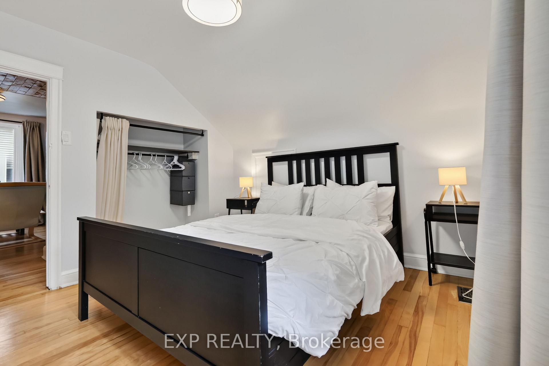 Photo 24 of 1220 Collins Avenue, Ottawa, Ridgemont — HOMEH