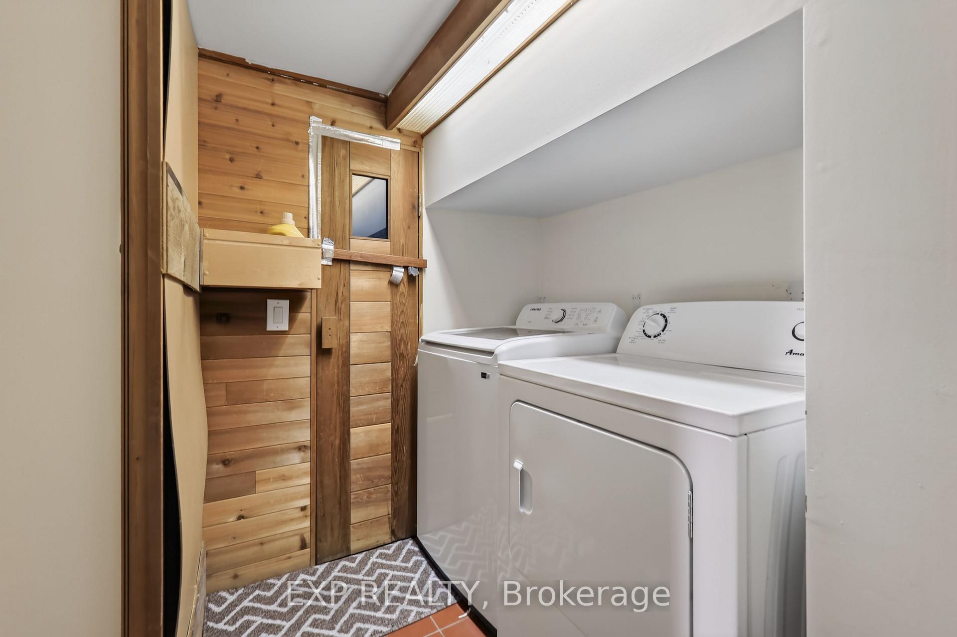 Photo 30 of 1220 Collins Avenue, Ottawa, Ridgemont — HOMEH