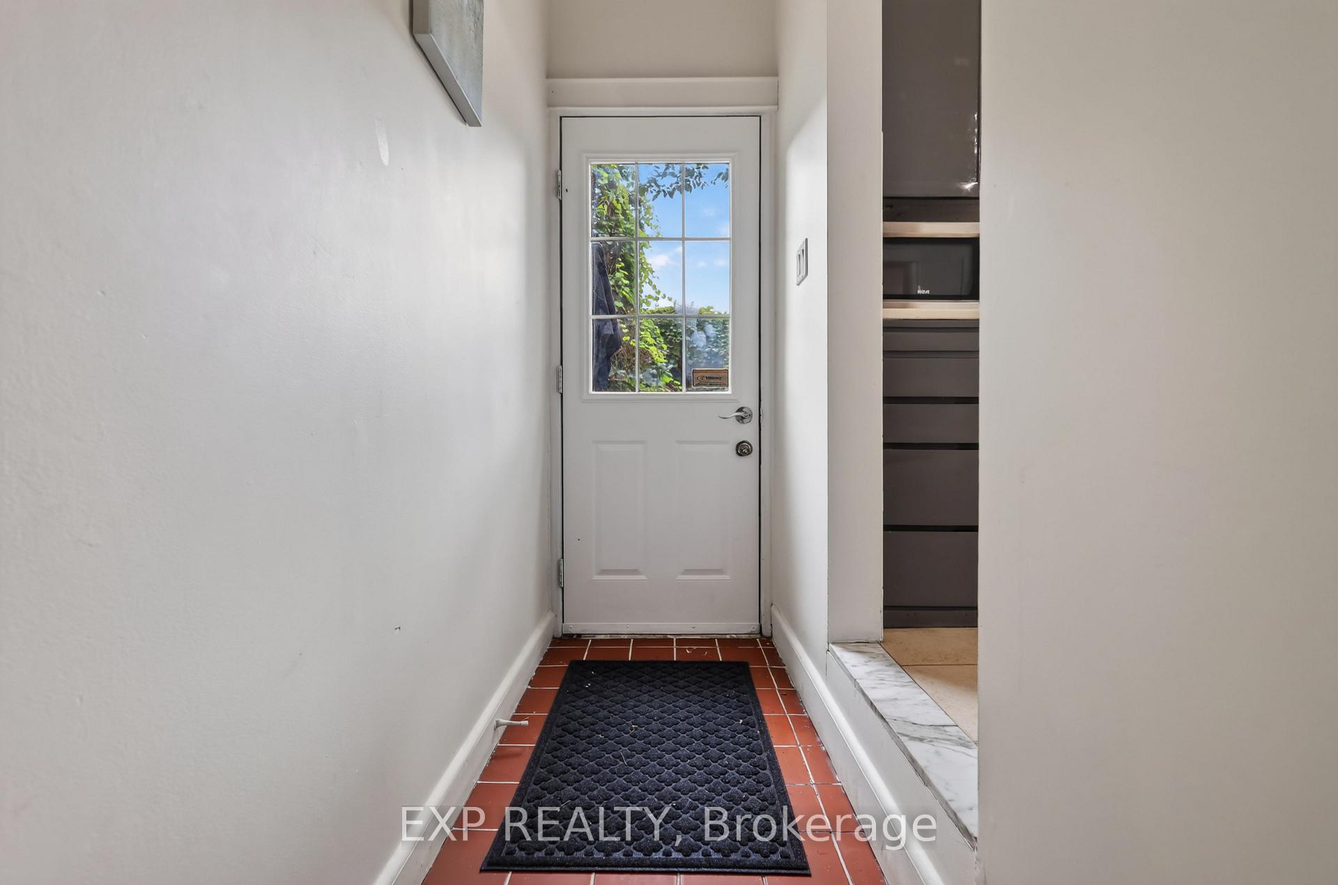 Photo 31 of 1220 Collins Avenue, Ottawa, Ridgemont — HOMEH