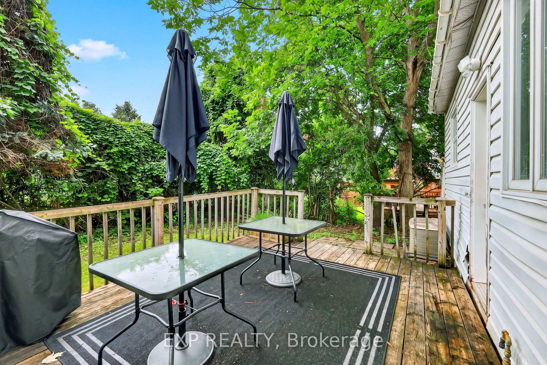Photo 32 of 1220 Collins Avenue, Ottawa, Ridgemont — HOMEH