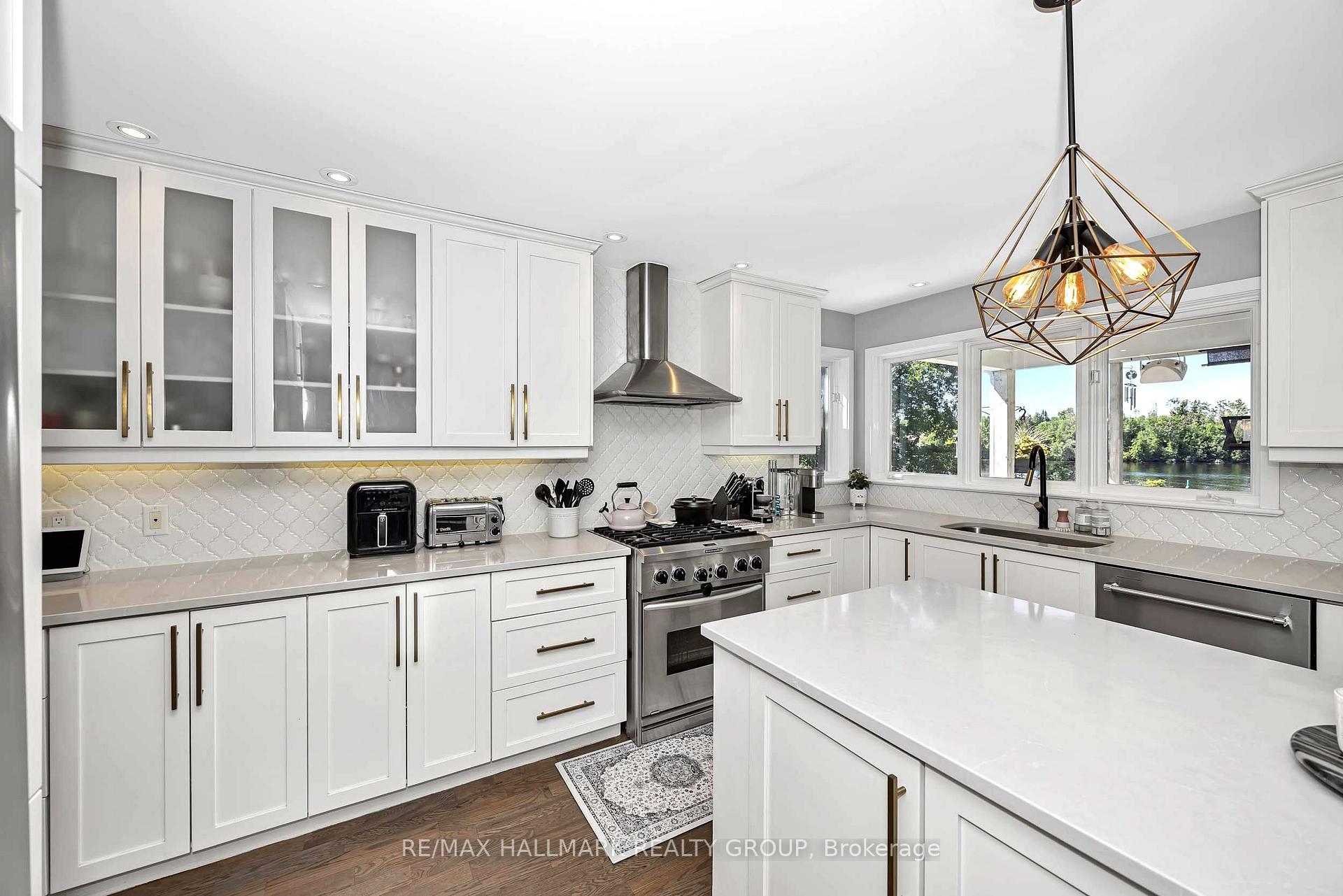 Photo 15 of 1370 River Road, Ottawa, Manotick East to Manotick Station — HOMEH