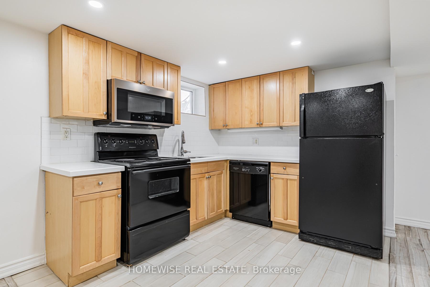 Photo 22 of 86 Fairleigh Crescent, Toronto, Forest Hill North — HOMEH