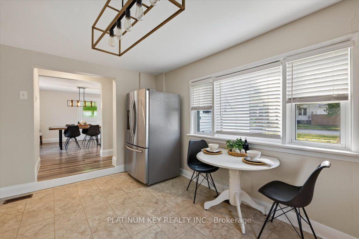 Photo 10 of 8624 Glendon Drive, Strathroy-Caradoc, Mount Brydges — HOMEH