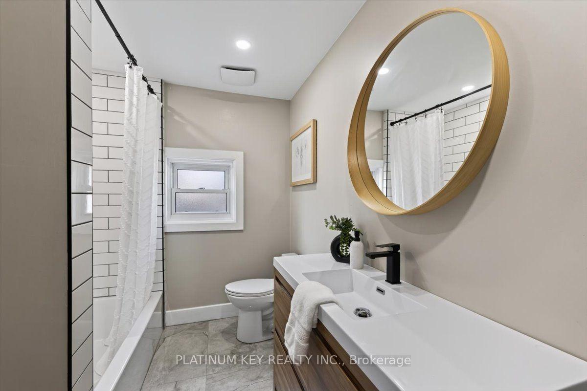 Photo 16 of 8624 Glendon Drive, Strathroy-Caradoc, Mount Brydges — HOMEH