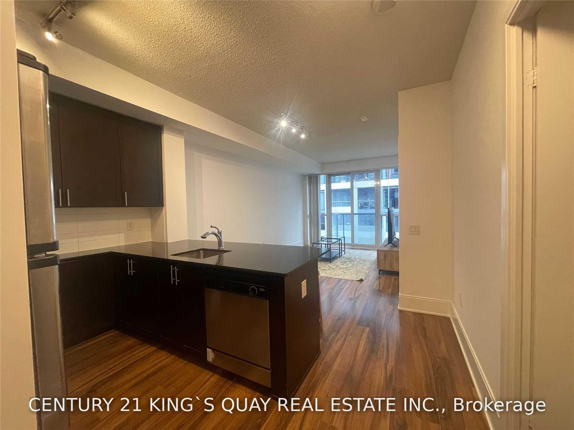 Photo 6 of Unit 804, 560 Front Street W, Toronto, Waterfront Communities — HOMEH