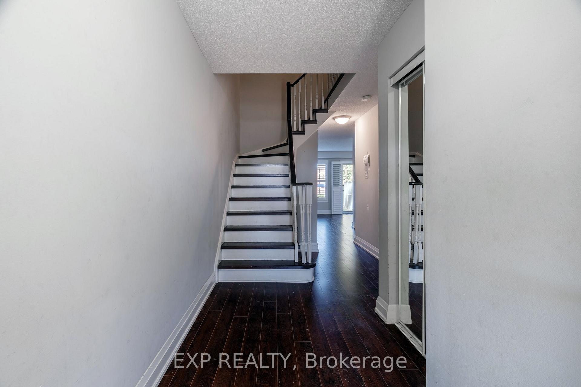Photo 3 of Unit 45, 200 Cresthaven Road, Brampton, Snelgrove — HOMEH
