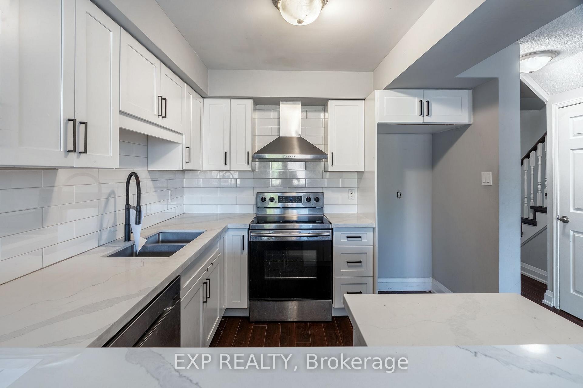 Photo 6 of Unit 45, 200 Cresthaven Road, Brampton, Snelgrove — HOMEH