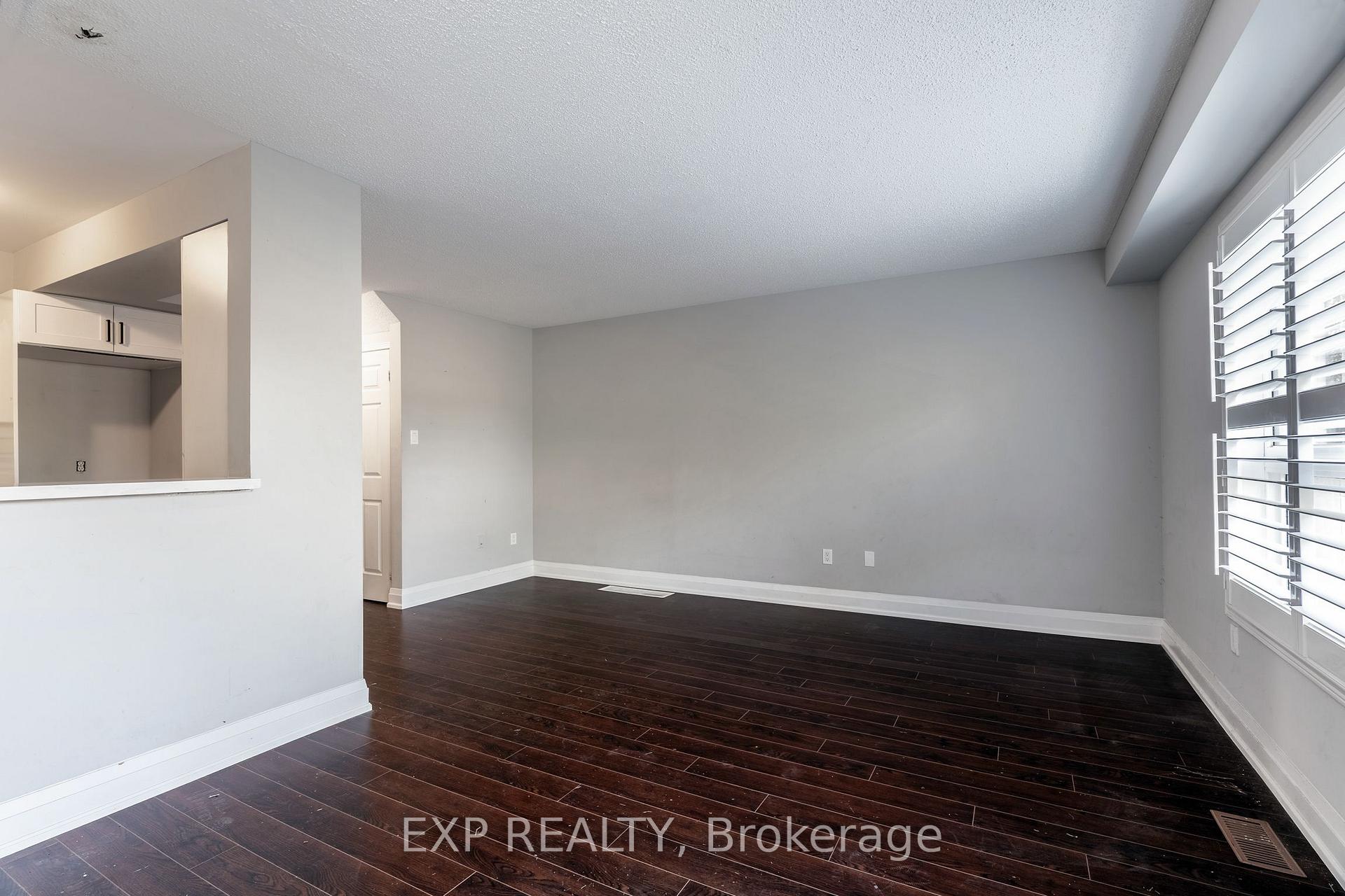 Photo 8 of Unit 45, 200 Cresthaven Road, Brampton, Snelgrove — HOMEH