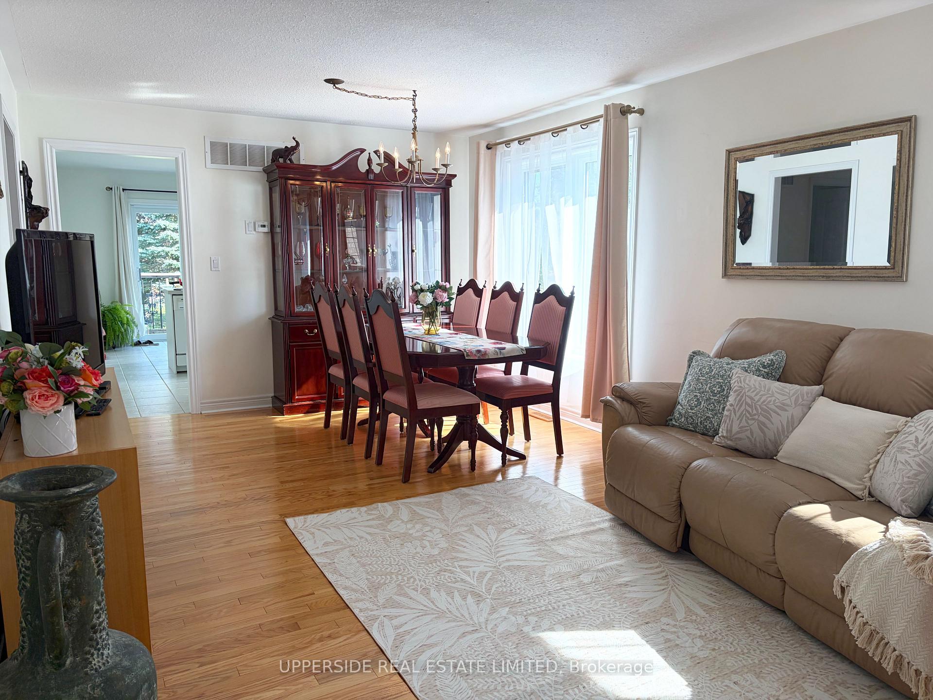 Photo 6 of 4 Kingsley Road S, Halton Hills, Acton — HOMEH