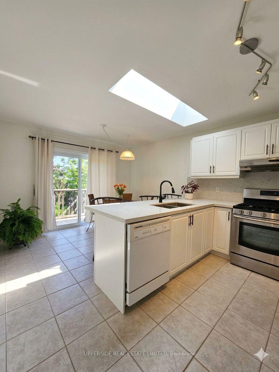 Photo 13 of 4 Kingsley Road S, Halton Hills, Acton — HOMEH