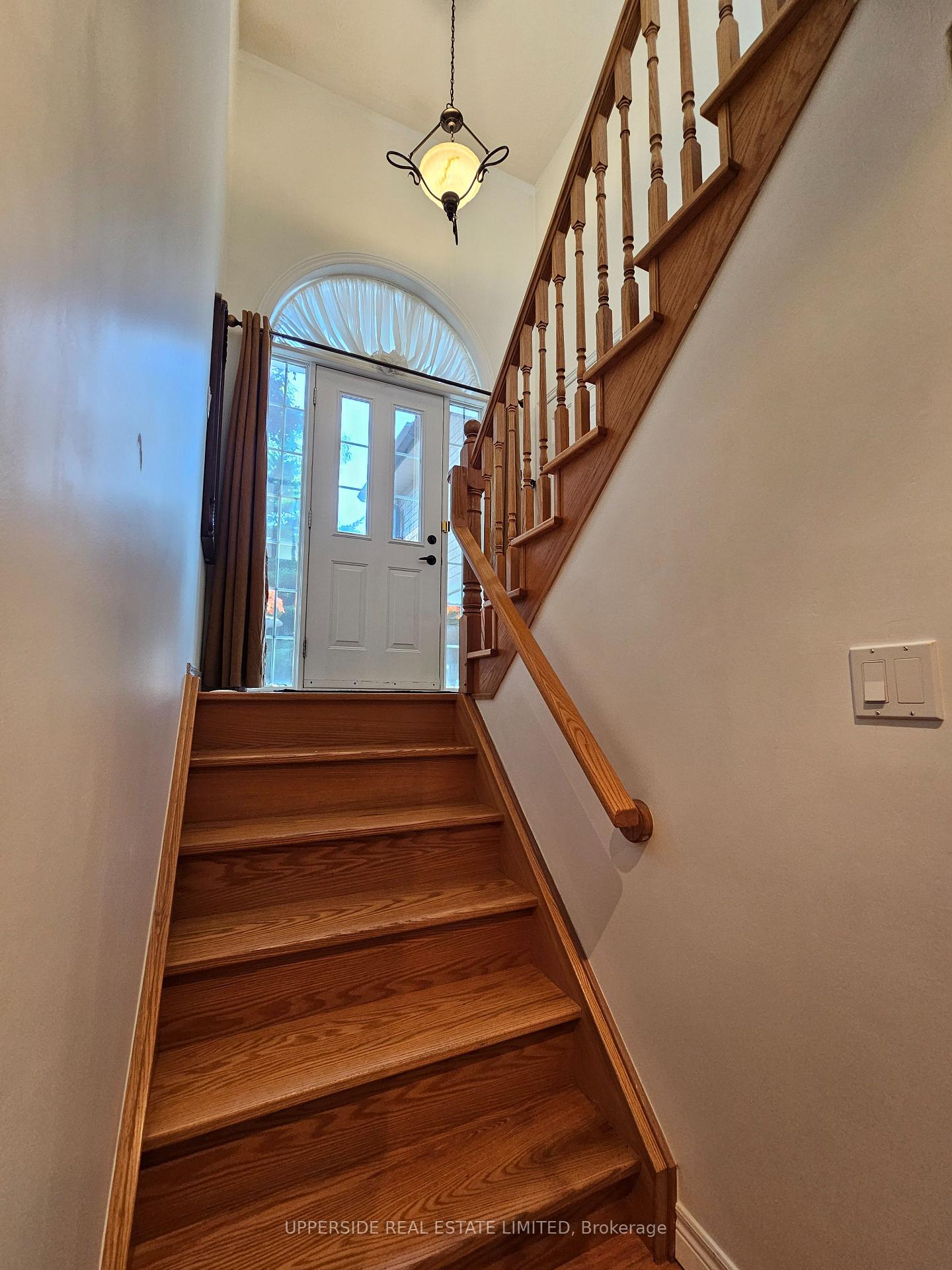 Photo 27 of 4 Kingsley Road S, Halton Hills, Acton — HOMEH