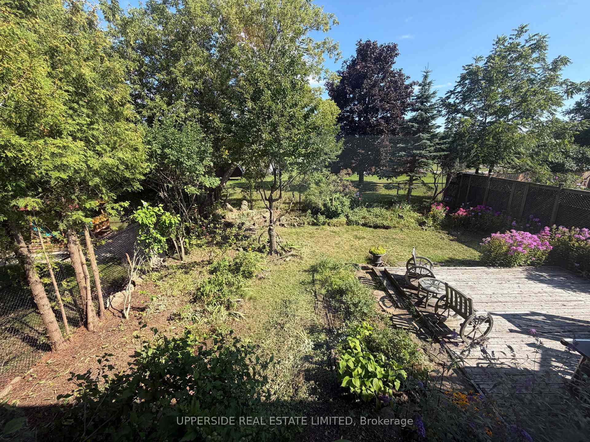 Photo 37 of 4 Kingsley Road S, Halton Hills, Acton — HOMEH