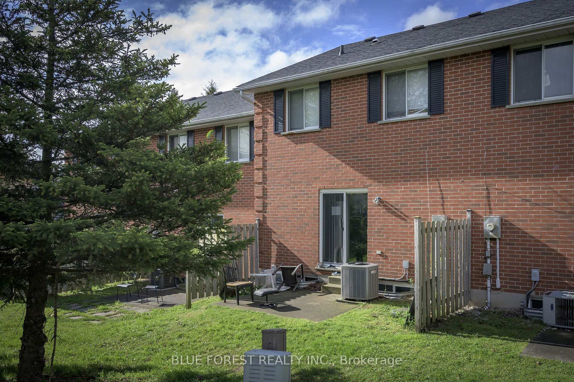 Photo 12 of Unit 3, 190 Fleming Drive, London, East D — HOMEH