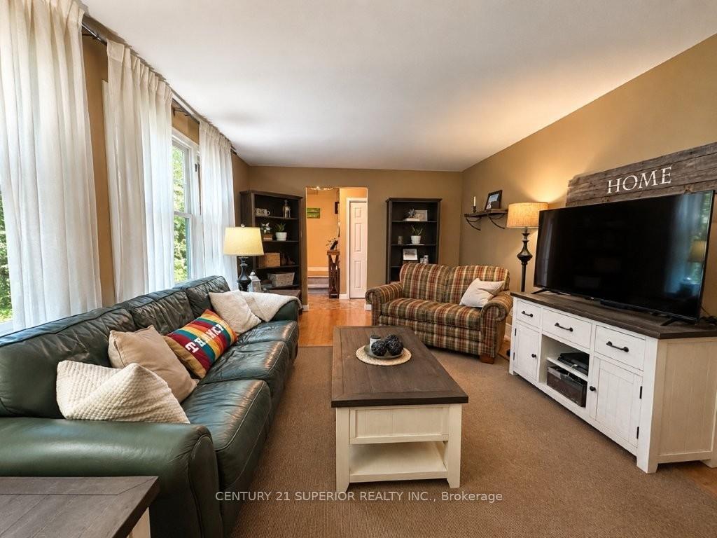 Photo 11 of 108 Flamingo Drive, Thunder Bay, River Terrace — HOMEH