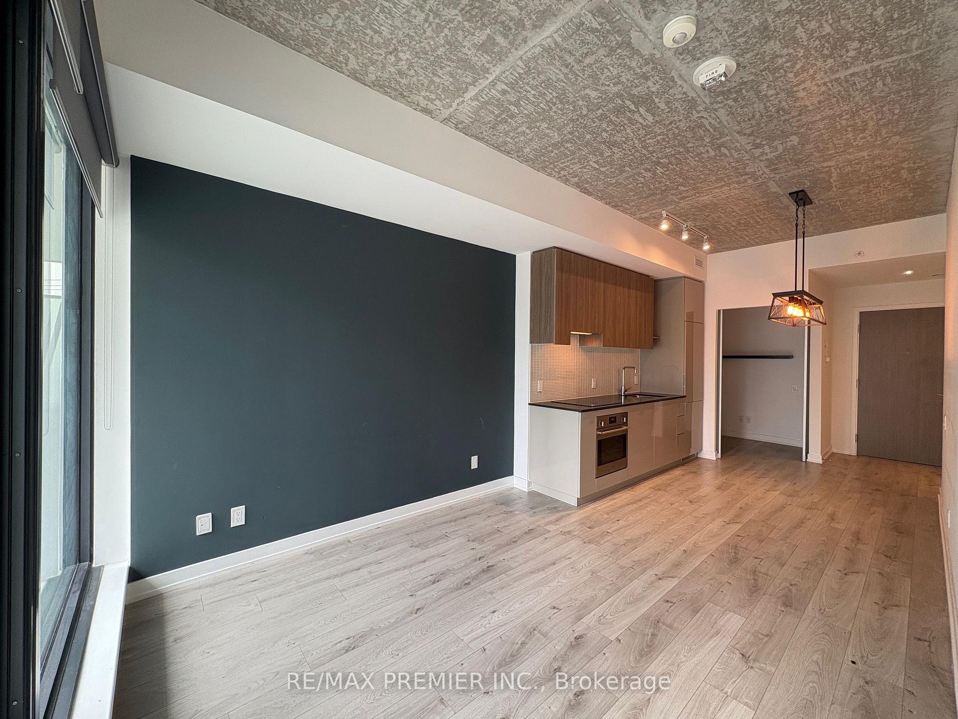 Photo 7 of Unit 206, 161 Roehampton Avenue, Toronto, Mount Pleasant West — HOMEH