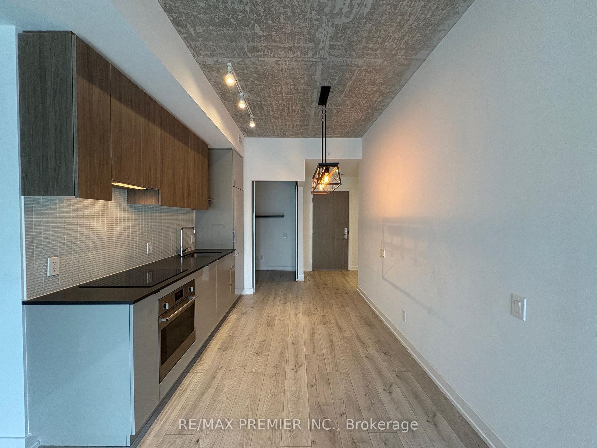 Photo 15 of Unit 206, 161 Roehampton Avenue, Toronto, Mount Pleasant West — HOMEH