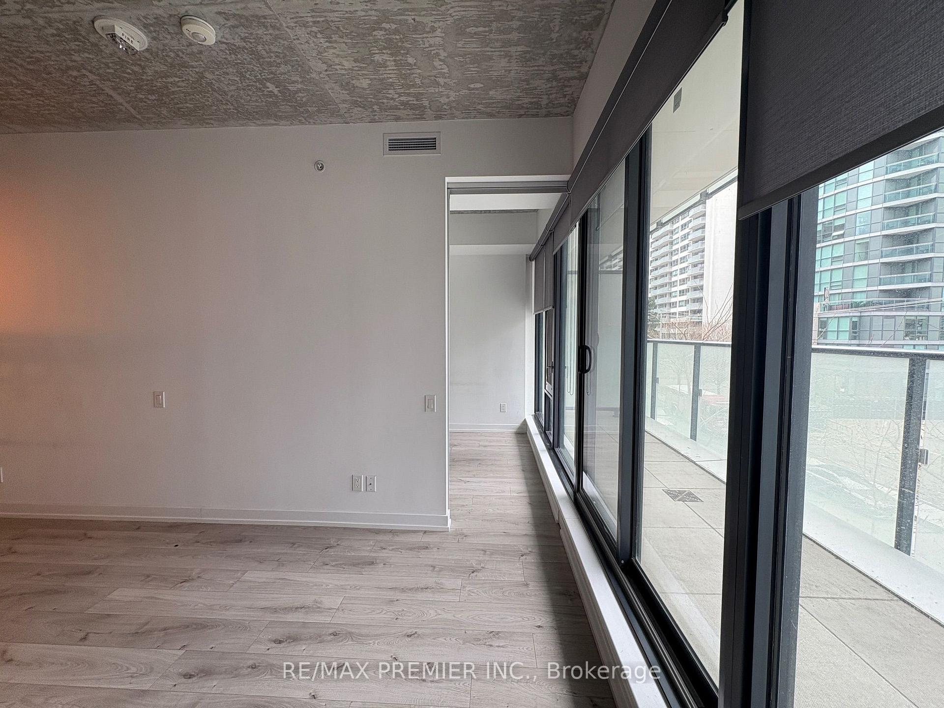 Photo 17 of Unit 206, 161 Roehampton Avenue, Toronto, Mount Pleasant West — HOMEH