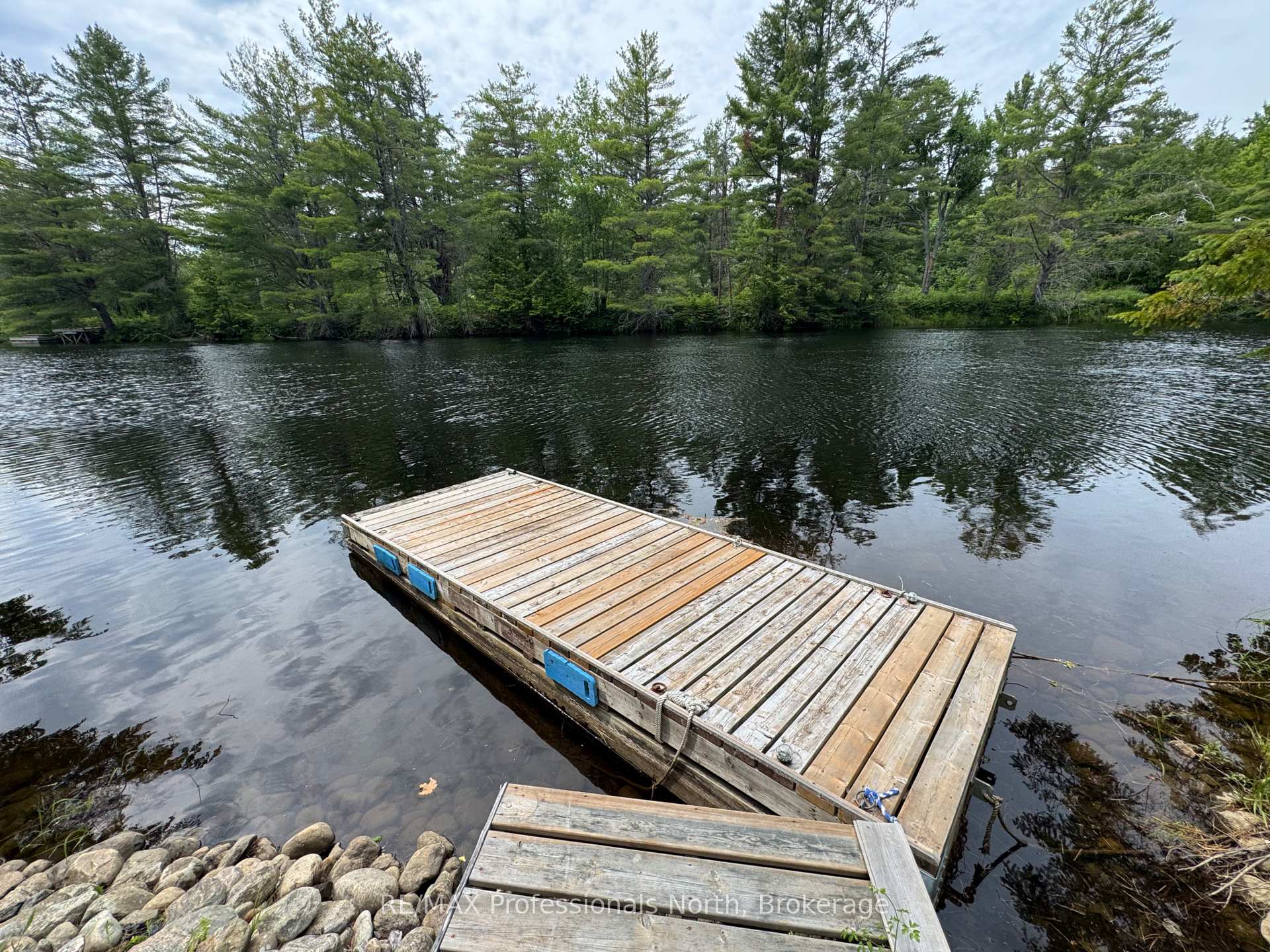 Photo 2 of 1090 River Haven Road, Bracebridge, Draper — HOMEH