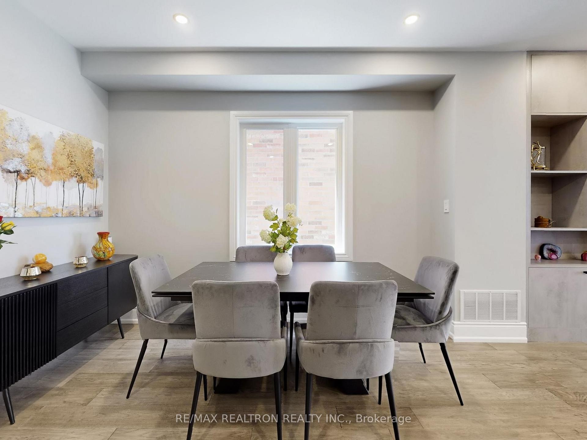 Photo 12 of 115 Bentoak Crescent, Vaughan, Patterson — HOMEH