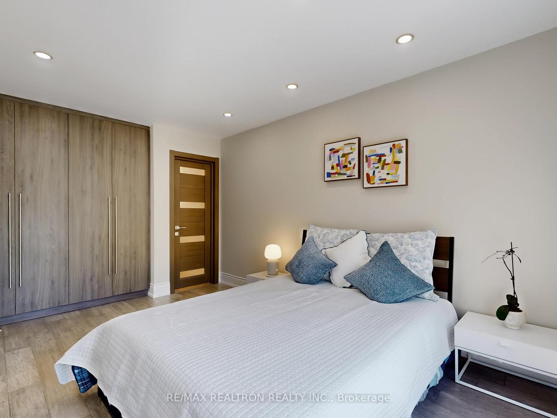 Photo 24 of 115 Bentoak Crescent, Vaughan, Patterson — HOMEH